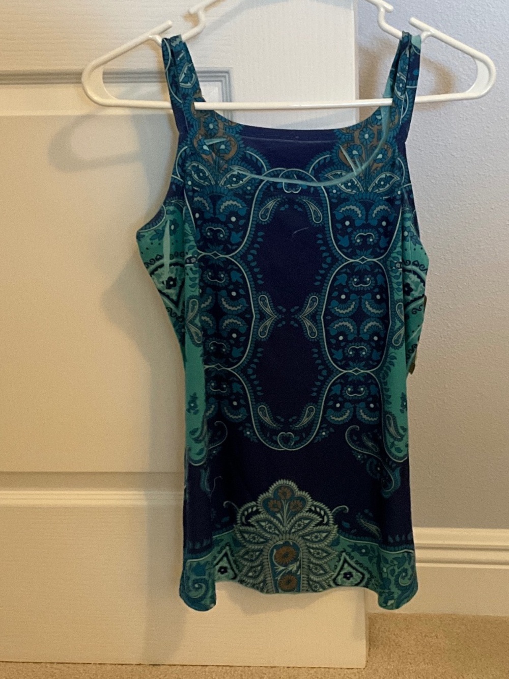 Energe World wear NWT size Medium tank